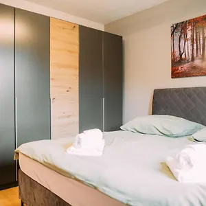 Luxury - Therme Ed - Messe Muc - Parken - Wlan Apartment